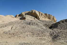 در کاوشهای اخیر تپهی تاریخی سیلک، محوطهای کشف شد که نشان میدهد در آن فعالیت برای انجام ذوب فلزات صورت میگرفته است.