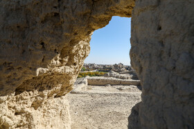 تپهی تاریخی تا سال ۱۳۱۰ خورشیدی شناسایی نشده بود، اما ۸۰ سال پیش با جاری شدن سیل در زمینهای کشاورزی کاشان، این تپهها نیز نمایان شده است.