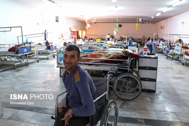 عکس از آرشیو ۵۲ هزار معلول شناسایی شده در کرمانشاه داریم