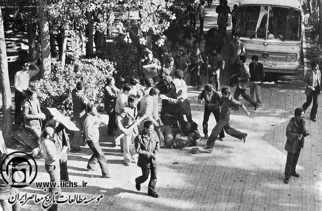 مخالفت با همهپرسی قانون اساسی!