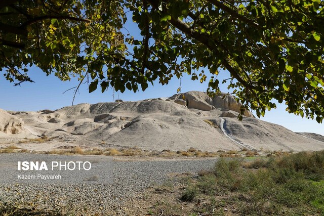 سیلک؛ مدفن راز، منجنیق رَسَن عمری دراز