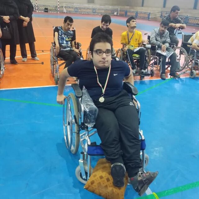 حکایت مادر و پسری با صندلی چرخدار