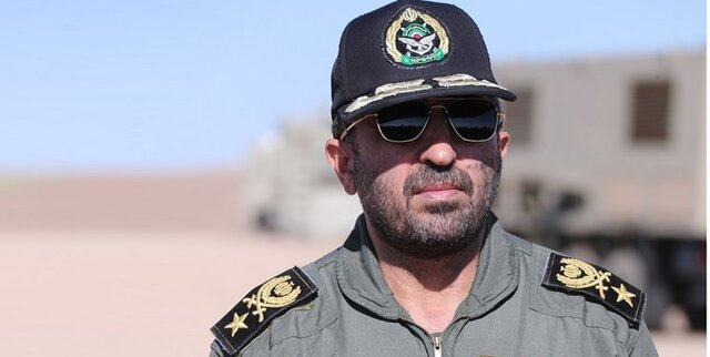 جوانان باید در دوران خدمت پرچم شهدا را همچون همیشه بالا ببرند جوانان باید در دوران خدمت پرچم شهدا را همچون همیشه بالا ببرند