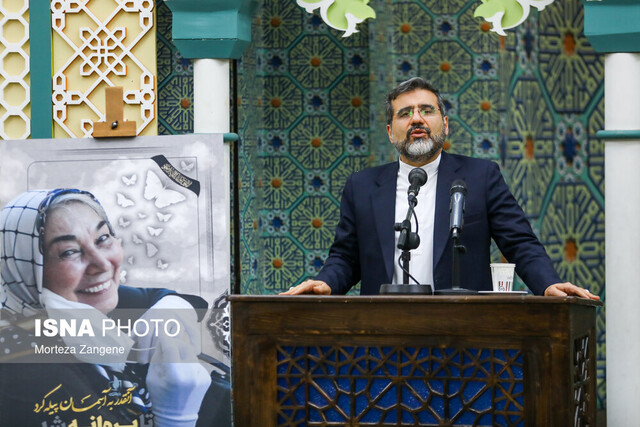 انتقادات صریح عسگرپور در مراسم یادبود پروانه معصومی