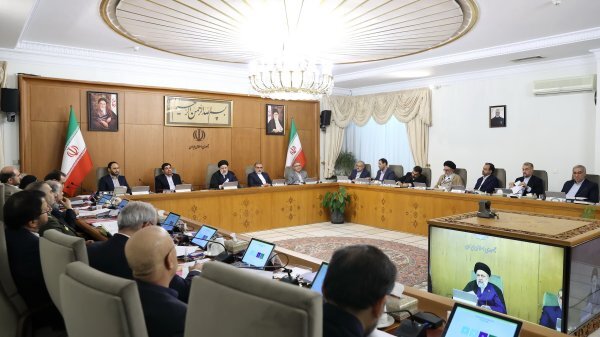 دولت در دو سال اخیر محور شناسایی و برخورد با گلوگاههای فساد بوده است دولت در دو سال اخیر محور شناسایی و برخورد با گلوگاههای فساد بوده است