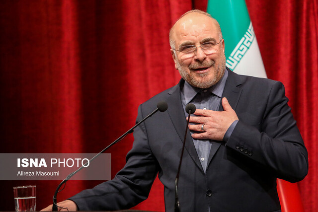 قالیباف: شفافیت آرای نمایندگان یک ضرورت است / رفتار من سیاسی نبود قالیباف: شفافیت آرای نمایندگان یک ضرورت است / رفتار من سیاسی نبود