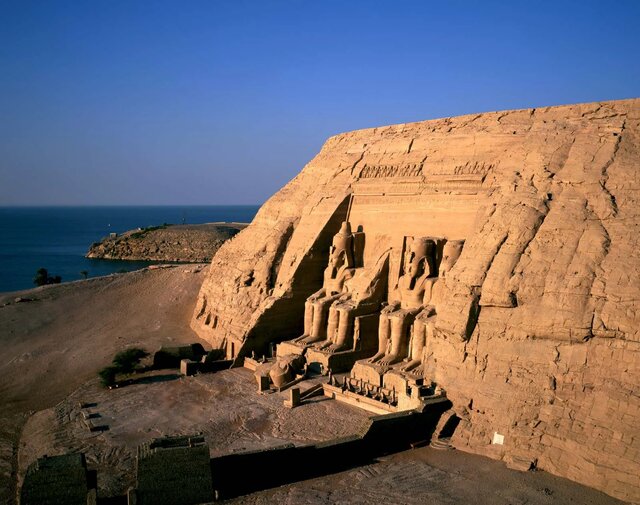 معابد ابوسمبل کجاست؟