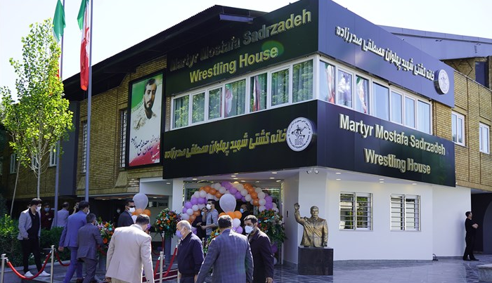 به وقت جهانی شدن شهید صدرزاده