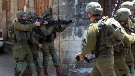 زخمی شدن ۳ فلسطینی‌ در یورش اشغالگران به مناطقی در کرانه باختری