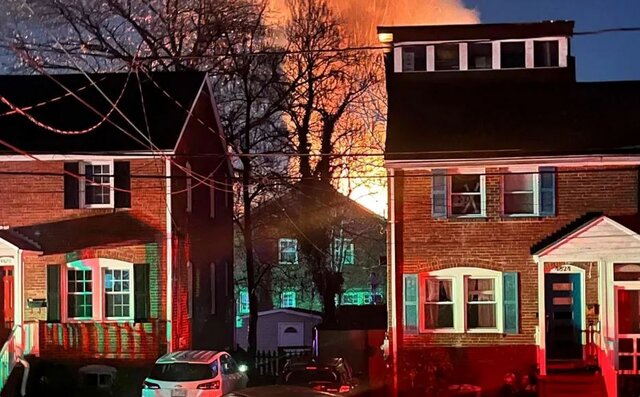 عکس: CBS انفجار خانهای در آمریکا که در محاصره پلیس بود