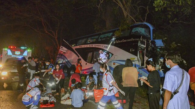 تصادف اتوبوس در تایلند ۱۴ کشته برجای گذاشت