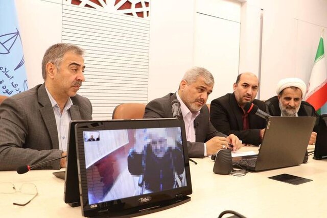 آزادی یک زندانی بی ملاقاتی آزادی یک زندانی بی ملاقاتی