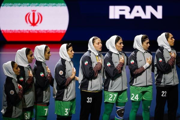 سی و یکمی هندبال ایران در قهرمانی جهان با پیروزی مقابل گرینلند