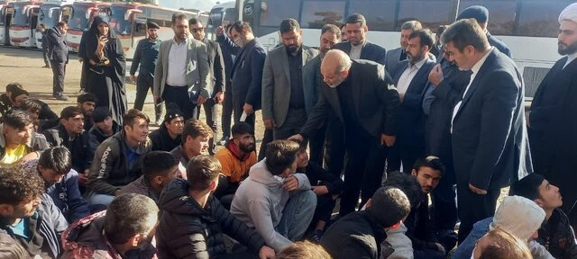وحیدی: مهاجران غیرقانونی به موطن خود بازگردانده میشوند وحیدی: مهاجران غیرقانونی به موطن خود بازگردانده میشوند