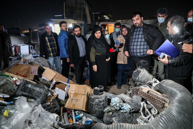 زبالهسوزی یکی از دلایل مهم آلودگی هوای تهران؛ باید متوقف شود زبالهسوزی یکی از دلایل مهم آلودگی هوای تهران؛ باید متوقف شود