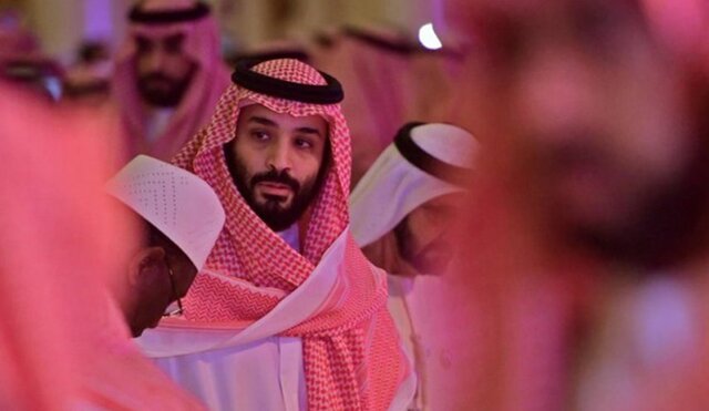 رهبر انصارالله در صدر بود تا اینکه «مگسهای الکترونیکی» به داد بن سلمان رسیدند رهبر انصارالله در صدر بود تا اینکه «مگسهای الکترونیکی» به داد بن سلمان رسیدند