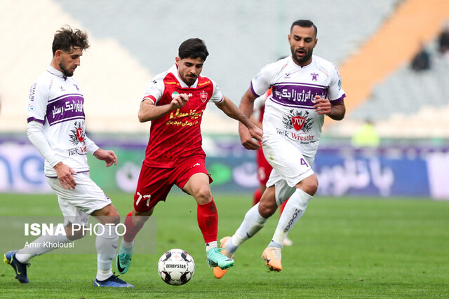 خلاصه بازی پرسپولیس ۱ - ۰ هوادار خلاصه بازی پرسپولیس ۱ - ۰ هوادار