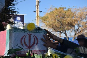 ورود پیکر مطهر ۷ شهید گمنام دوران دفاع مقدس به کرمانشاه/ اعلام جزییات مراسم تشییع