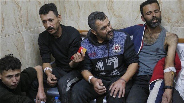 نجاتیافتهگان از چنگال ارتش اشغالگر در غزه از شبهای وحشت و تحقیر گفتند نجاتیافتهگان از چنگال ارتش اشغالگر در غزه از شبهای وحشت و تحقیر گفتند
