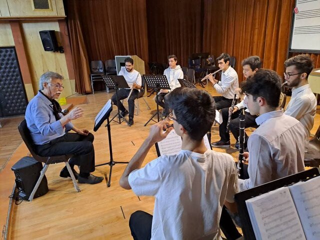 همراهی جاوید مجلسی با یک ارکستر جوان / از هنرستان موسیقی چه خبر؟