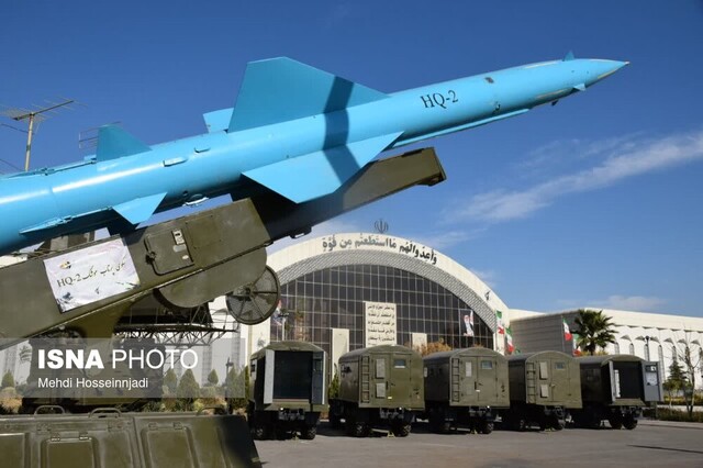 بازدید خبرنگاران گیلانی از نمایشگاه توانمندی های راهبردی نیروی هوا و فضای سپاه+تصاویر