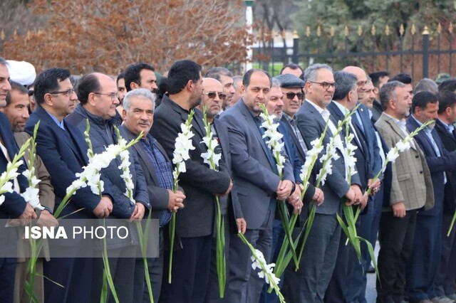 استقبال از پیکر مطهر شهدای گمنام در ارومیه+عکس