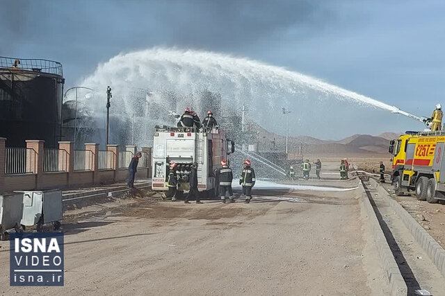 ویدیو/ آتشسوزی دوباره پالایشگاه بیرجند مهار شد ویدیو/ آتشسوزی دوباره پالایشگاه بیرجند مهار شد