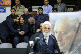 تشییع پیکر محمود مشحون