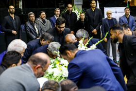 تشییع پیکر محمود مشحون