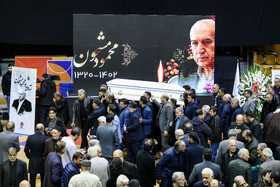 تشییع پیکر محمود مشحون