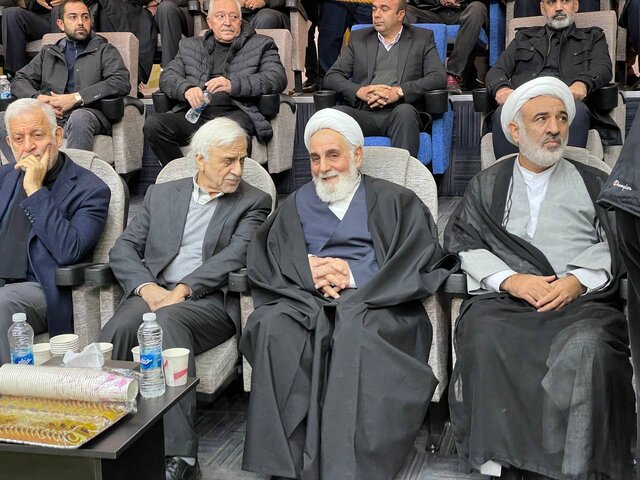 آغاز مراسم تشییع پیکر مرحوم محمود مشحون