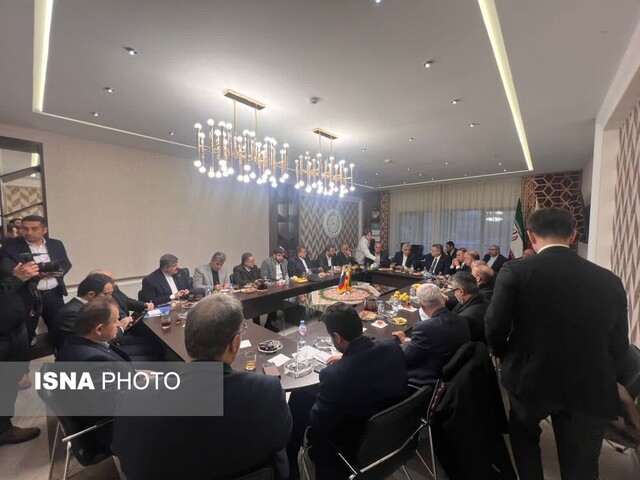 نواختن سوت کشتی های صادرات گیلان در بزرگترین دریاچه جهان