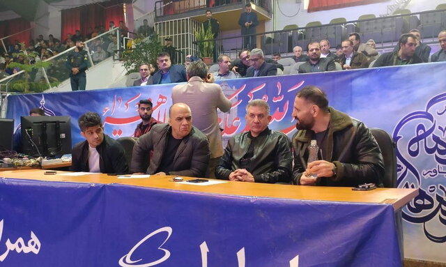 بلیط ۱۰۰ هزار تومانی برای تماشاگران انتخابی تیم ملی کشتی آزاد/ گلیج با پای لنگان روی تشک!