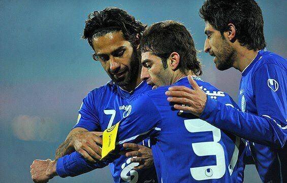 ویدیو/ خلاصه بازی استقلال ۳ - ۰ پرسپولیس (ستارهشدن مهاجم ۱۷ ساله استقلال) ویدیو/ خلاصه بازی استقلال ۳ - ۰ پرسپولیس (ستارهشدن مهاجم ۱۷ ساله استقلال)