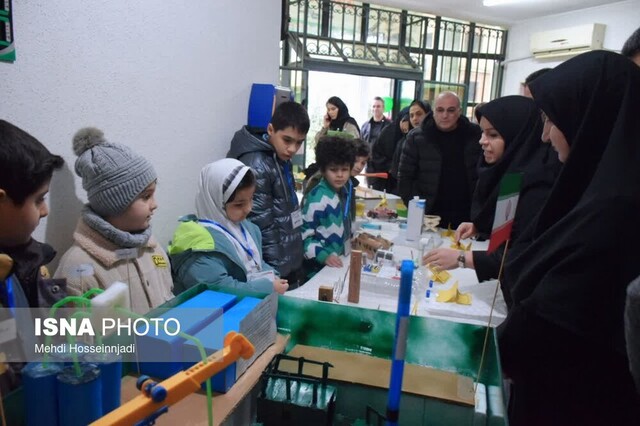 افتتاح اولین نمایشگاه دستاوردهای پژوهشی دانش آموزان شهرستان آستارا