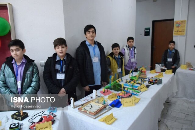 افتتاح اولین نمایشگاه دستاوردهای پژوهشی دانش آموزان شهرستان آستارا