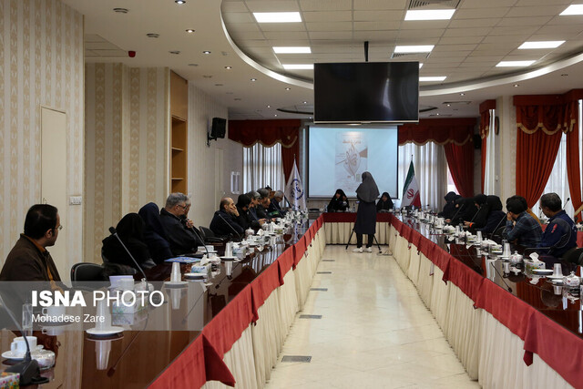 وصیتنامه و دفن شبانه حضرت زهرا(س) در راستای مبارزه ایشان بوده است