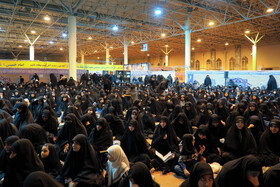 آخرین شب عزاداری شهادت حضرت فاطمهزهرا سلاماللهعلیها در حسینیه امام خمینی(ره)