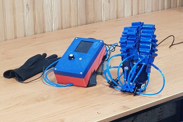 عکس تزیینی است ساخت دستکش توانبخشی با تکنولوژی رباتیک نرم در کشور