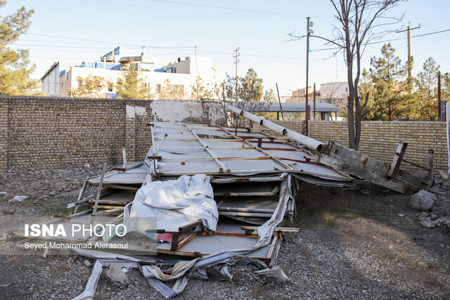 پلهبرقیهایی که در شرایط نامناسب نگهداری میشوند و در انتظار مزایدهاند