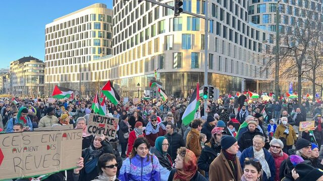 تجمع حامیان فلسطین در بروکسل و واشنگتن با تاکید بر آتش‌بس