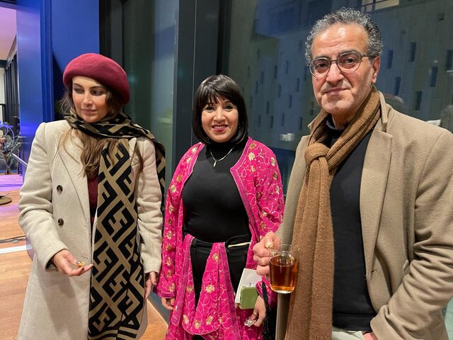 شعرخوانی مهدی مظفّری ساوجی در لاههٔ هلند