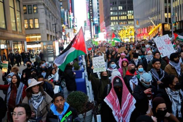 راهپیمایی هزاران تن از حامیان فلسطین در مرکز نیویورک