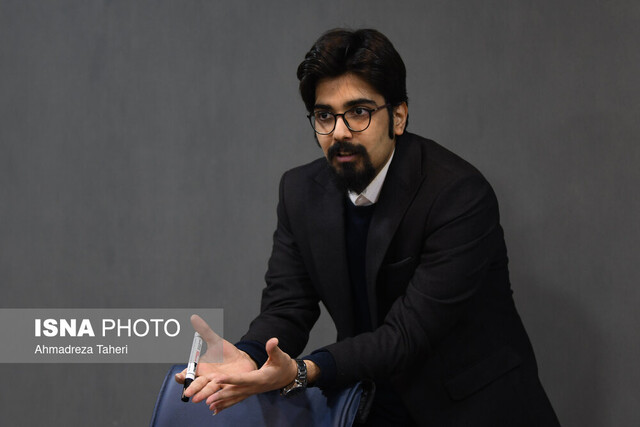 هنر و فلسفه از یک منبع با دو زبان میآیند