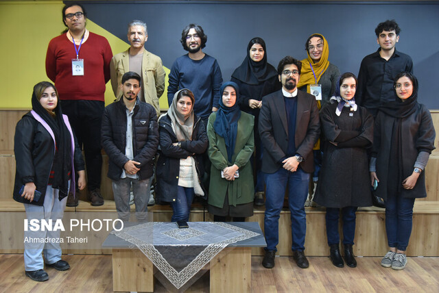 هنر و فلسفه از یک منبع با دو زبان میآیند