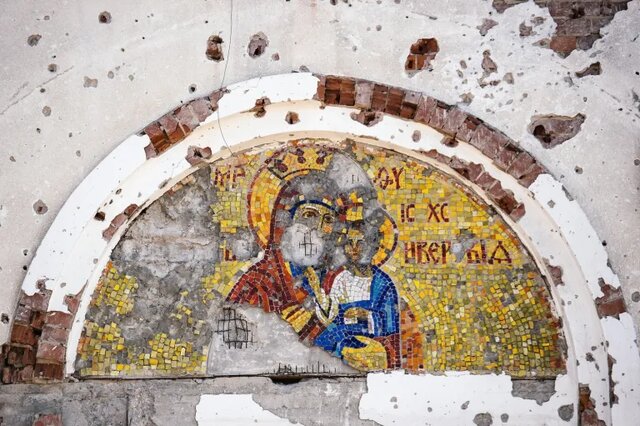 تصویر تخریبشده در یک کلیسای اوکراینی گزارش فارن پالسی از سرکوب حقوق مدنی در اوکراینِ زلنسکی