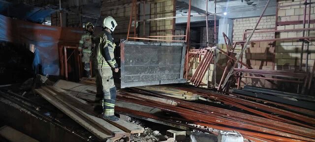 سقوط مرگبار سبد حمل مصالح از تاورکرین در بلوار ناصر حجازی