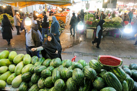 خرید شب یلدا در بازار گرگان