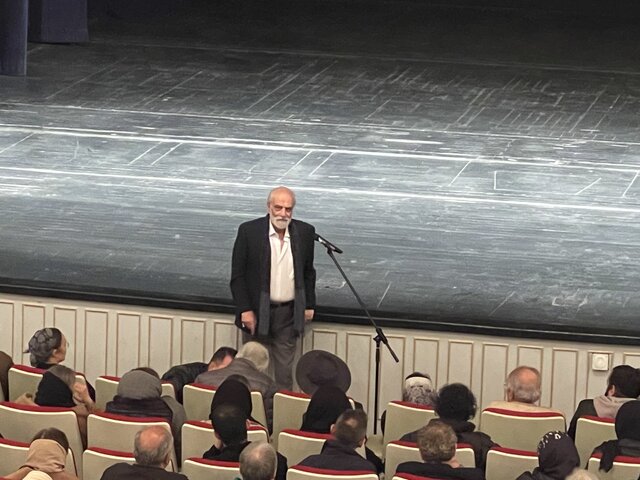 آقای صادقی من خیلی خوشبختم که کارگردان فیلم شما شدم!