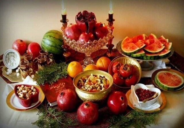 عکس تزئینی است یلدا شبی برای همه ایرانیان